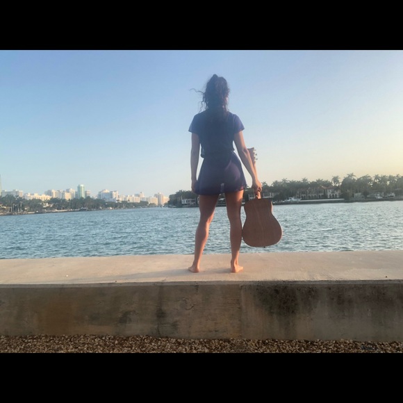 Meet Santana 🌸 Take a look into my closet! - Picture 10 of 10